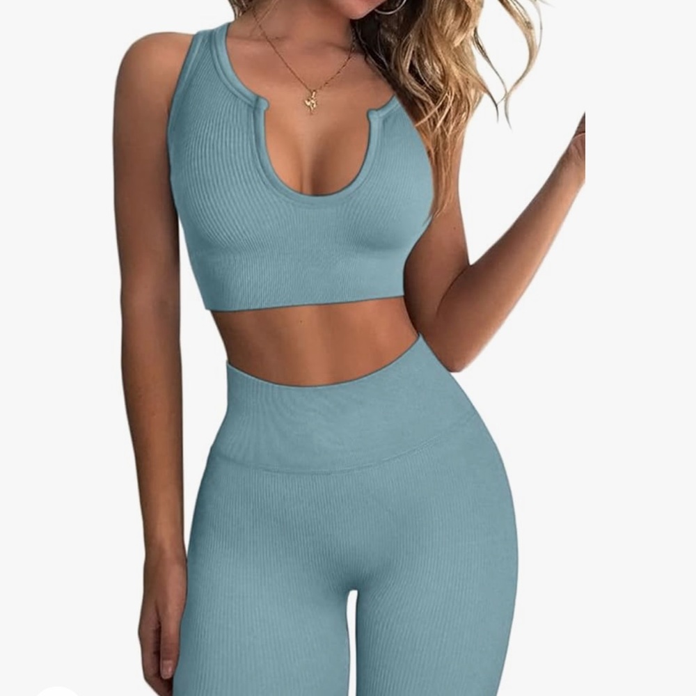 Ribbed Workout Set - Picture 3 of 6